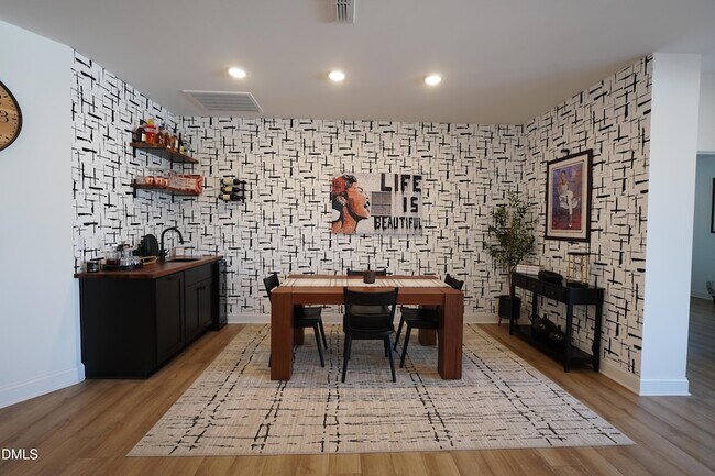 Building Photo - 108 Providence Crk Dr