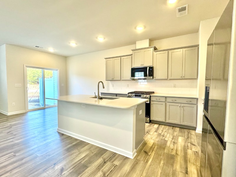 Building Photo - 1888 Pheasant Trce Cir