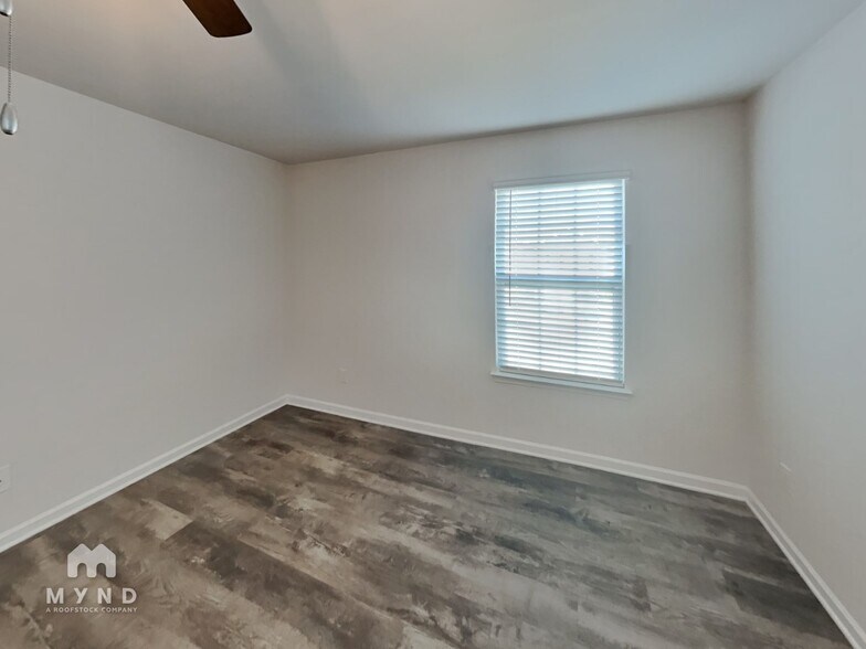 Building Photo - 5609 Harrison Trace Dr