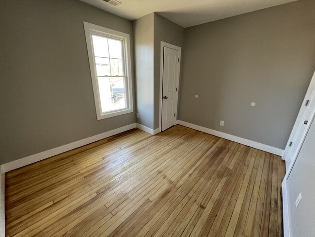 Bedroom 2 - 172 N Clinton St