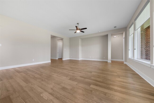 Building Photo - 24815 Pavonia Lake Ln