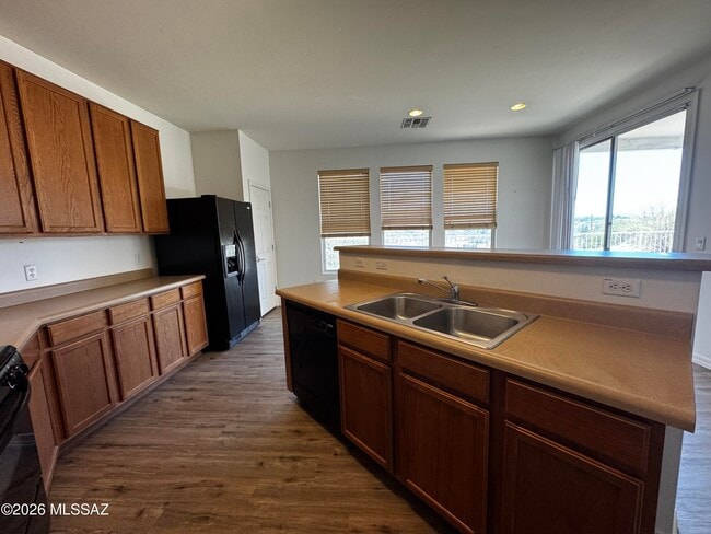 Building Photo - 1133 S Pantano Overlook Dr