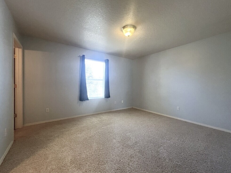 Building Photo - 9656 W Shelborne Dr