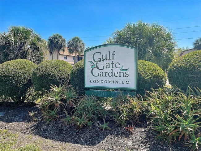 Building Photo - 7237 Cloister Dr