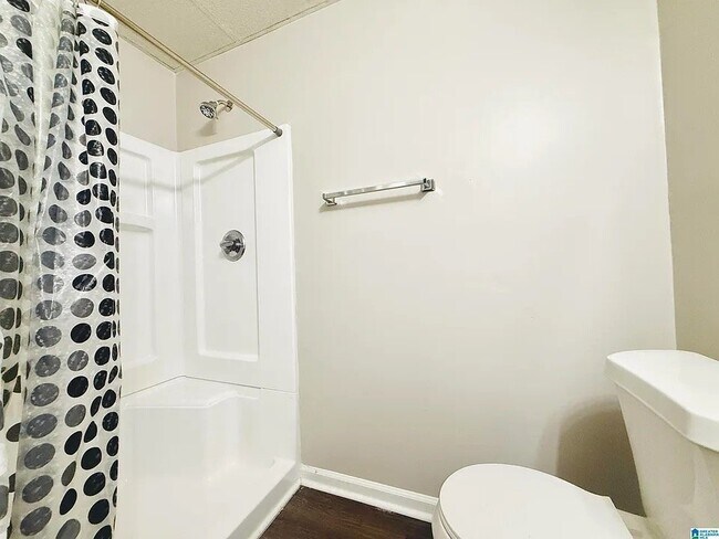 Building Photo - 6915 Eagle Ridge Dr