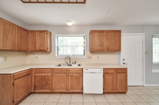 Building Photo - 2707 Blue Mist Dr