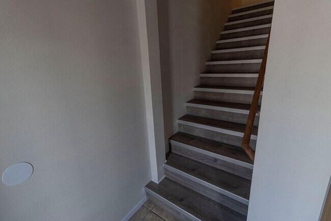 Building Photo - 1621 Citadel Dr