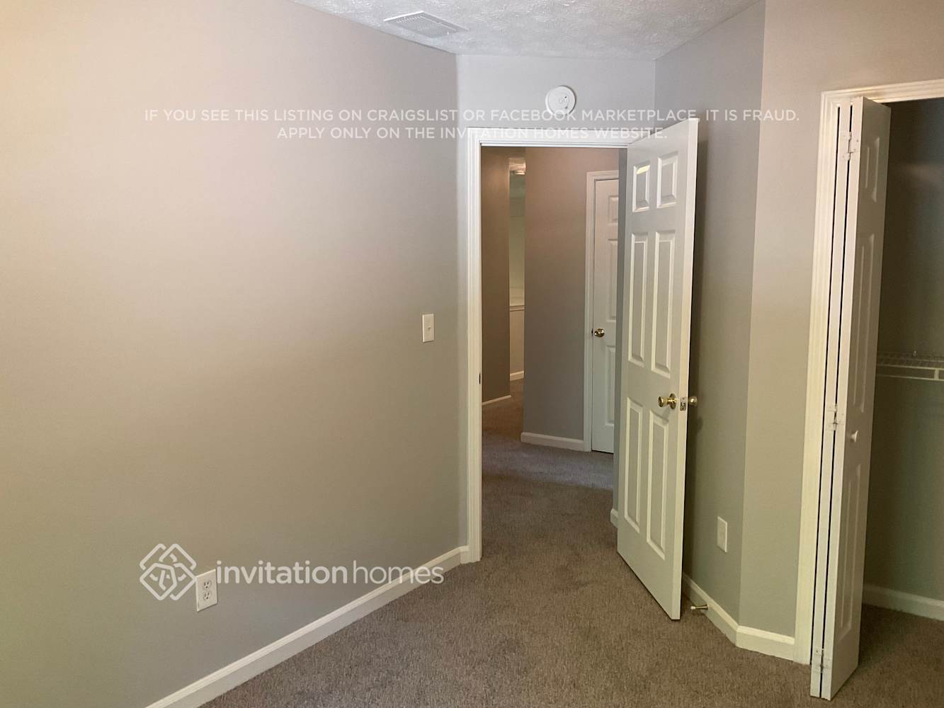 Building Photo - 28 Whitlock Square SW