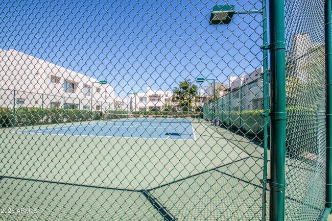 Building Photo - 11260 N 92nd St