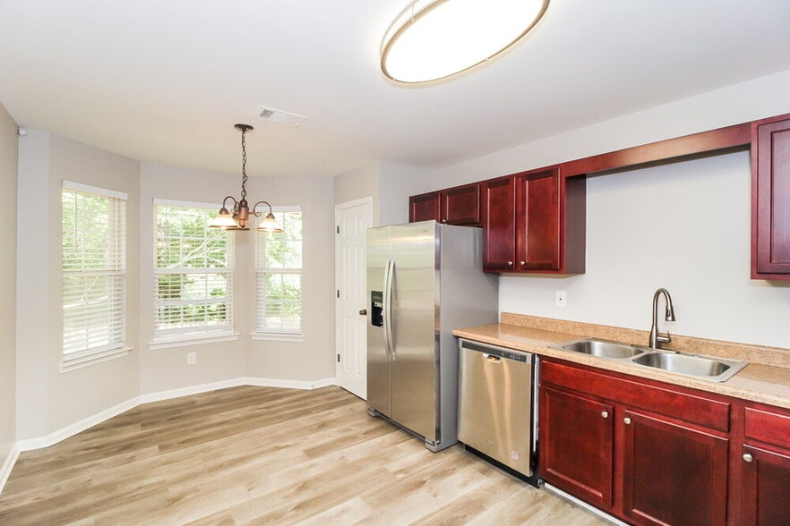 Building Photo - 11562 Registry Blvd