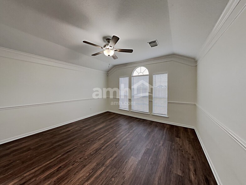 Building Photo - 22111 Cassini Ct