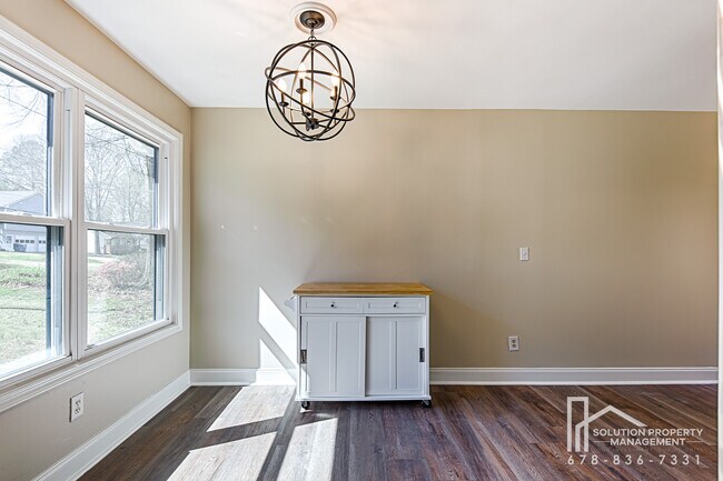 Building Photo - 6080 Stone Wood Dr NW