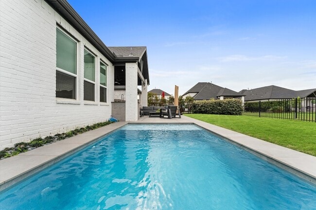 Building Photo - 9638 Birchwood Holw Trl