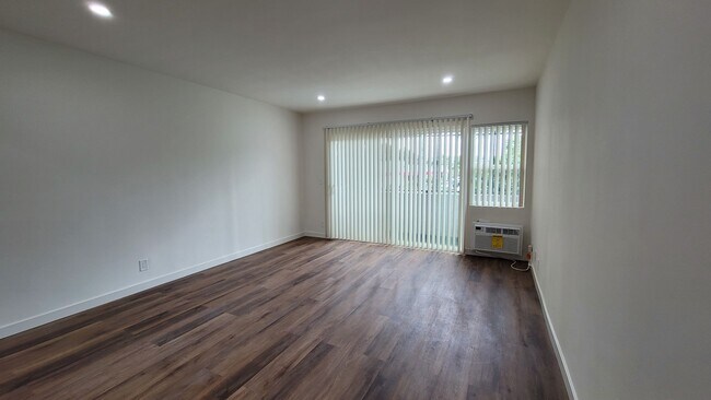 Primary Photo - 1 Month Free! Fully Renovated Studio with ...
