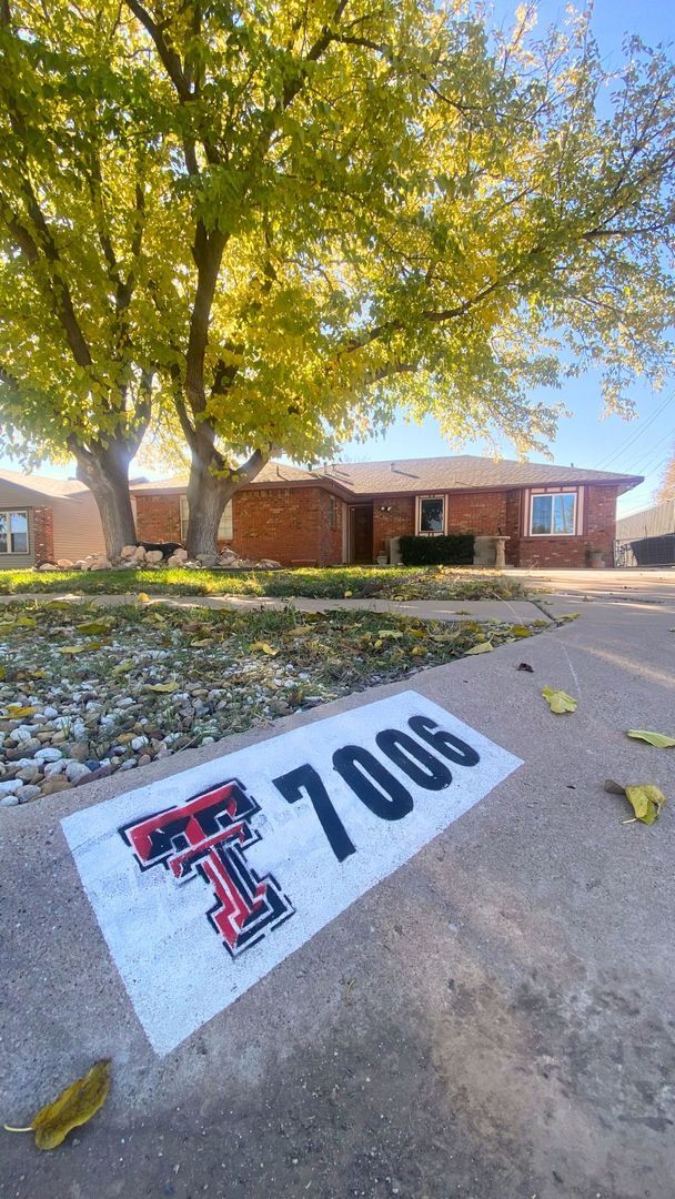 Building Photo - Spacious 4 Bed, 2 Bath Home in Lubbock, TX