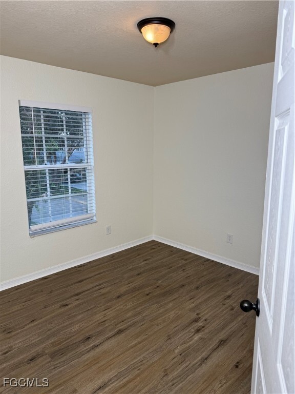 Building Photo - 5280 Glenlivet Rd