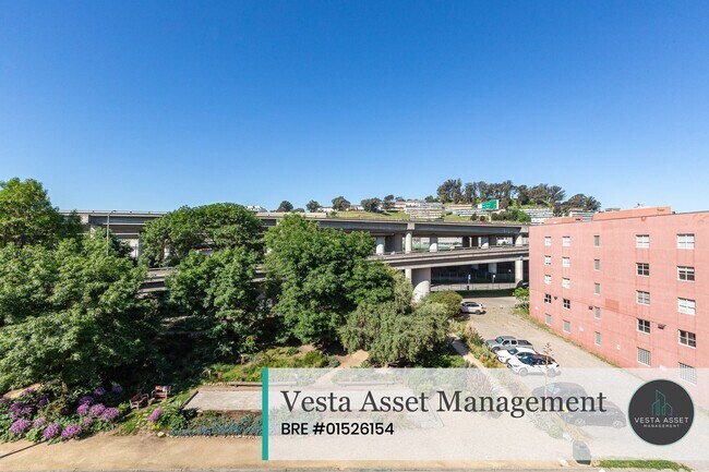 Building Photo - Welcome Home to Dogpatch's Finest