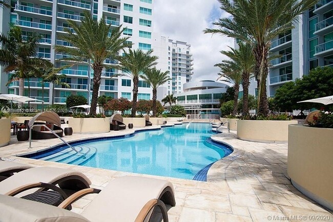 Building Photo - 244 Biscayne Blvd