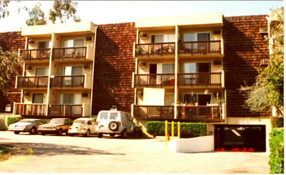 Primary Photo - Walnut Glen Apartments