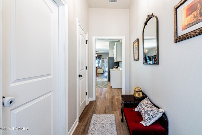 Building Photo - 125 Lightbourne Dr
