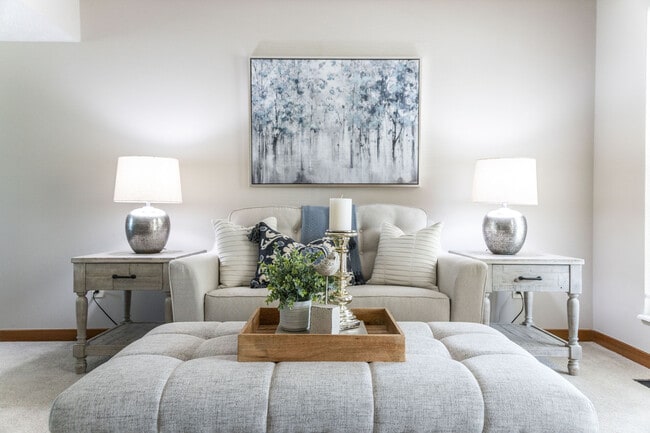 Building Photo - 7225 Bromfield Dr