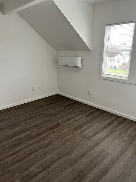 Building Photo - 1318 S 3rd St