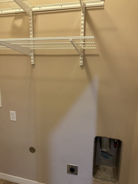 Building Photo - 7470 Sierra Linda Ct