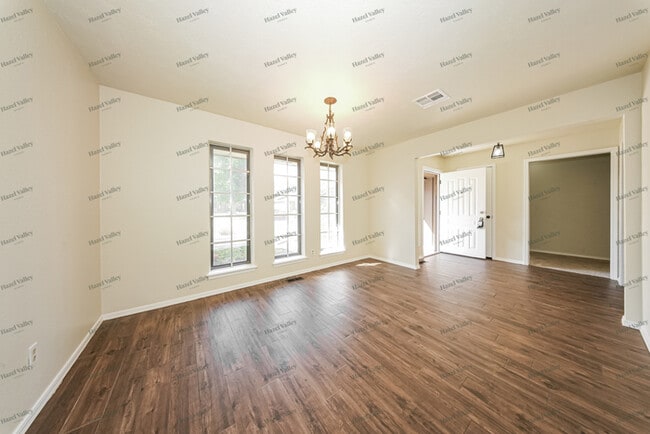 Building Photo - 12017 Surrey Ln