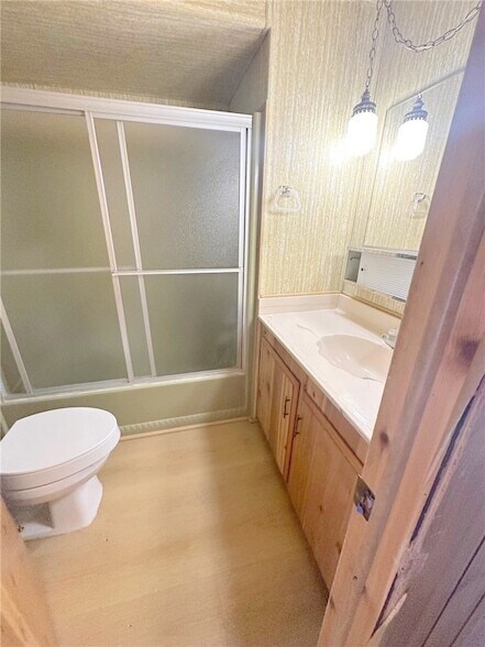 Building Photo - 2215 Bernina Dr