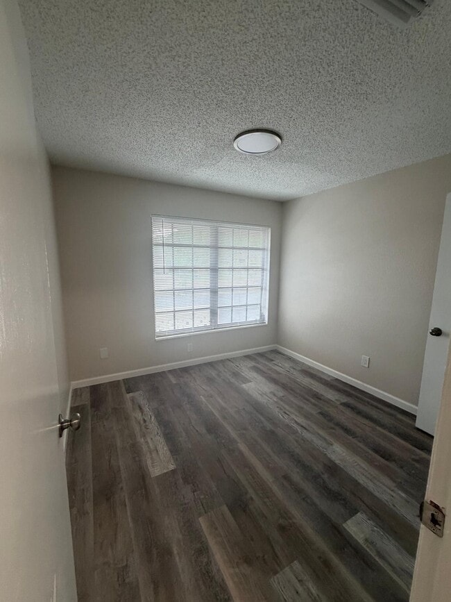 Building Photo - 3391 NW 18th Pl