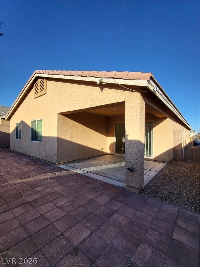 Building Photo - 4577 Halfway Rock St