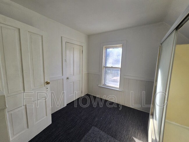 Building Photo - 1424 1/2 Grant Avenue