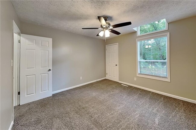 Building Photo - 2021 Kramer Way