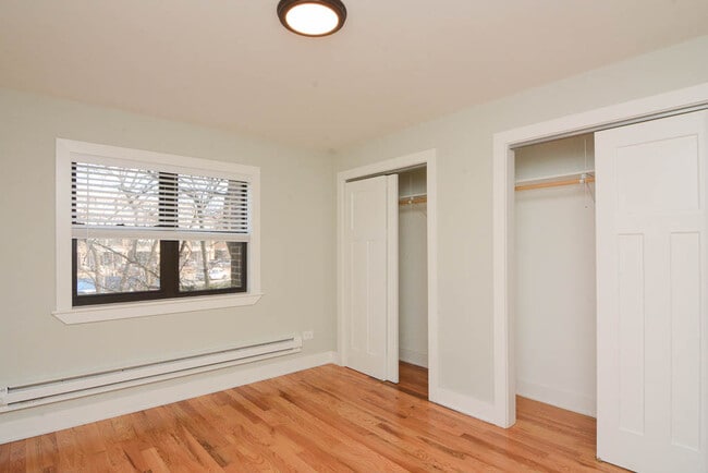 Building Photo - 696 Elm Pl