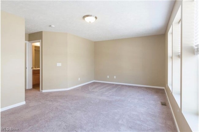 Building Photo - 442 Turner Dr
