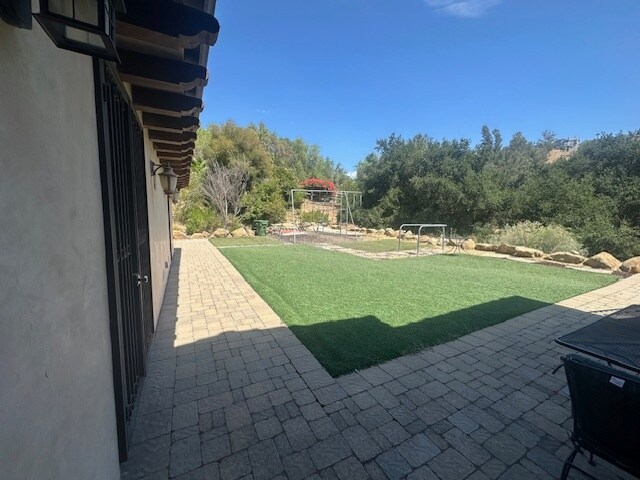 Building Photo - 44 Hackamore Ln