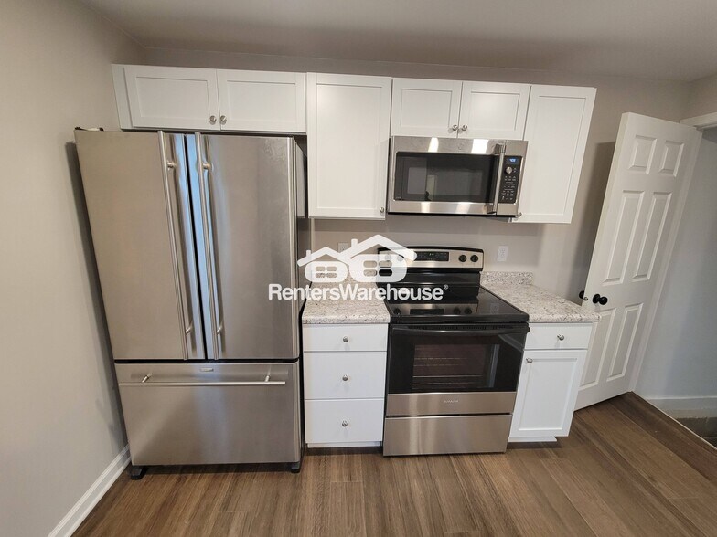 Building Photo - 906 1/2 S German Street