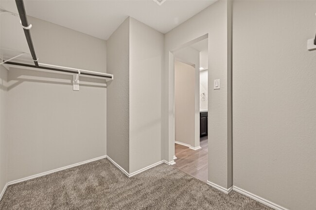 Building Photo - 21422 Chester Cliff Ln