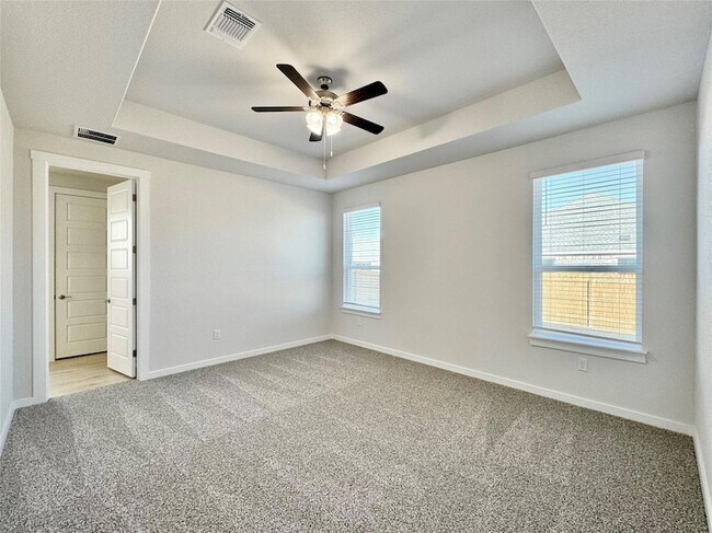 Building Photo - 404 Tinto St