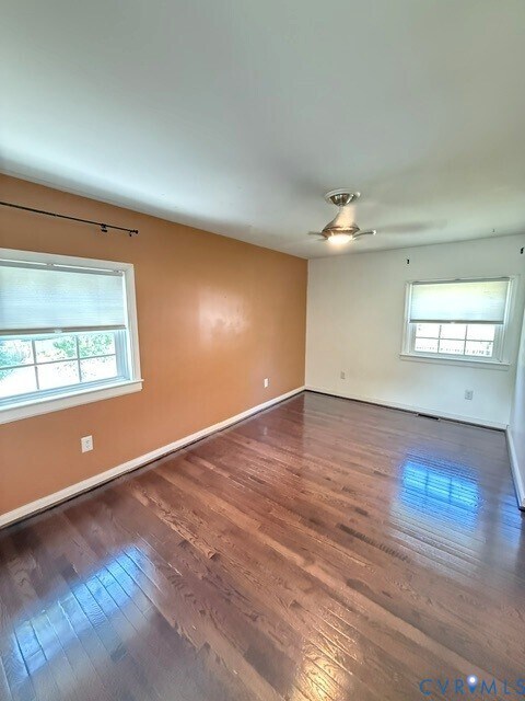 Building Photo - 1300 Maywood Rd