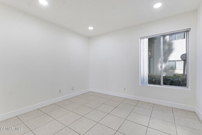 Building Photo - 5700 Etiwanda Ave