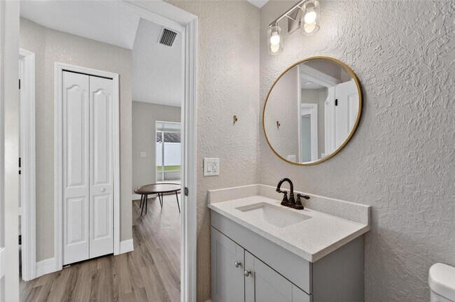 Building Photo - 523 Napa Valley Cir