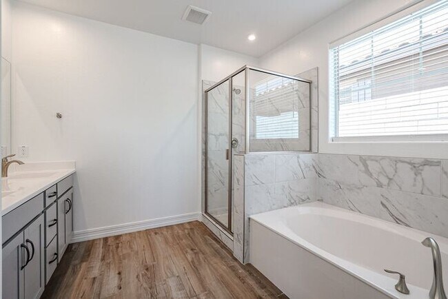 Building Photo - Beautiful Home in the Highly Desirable Vistancia Community of Peoria - HALF MONTH FREE!