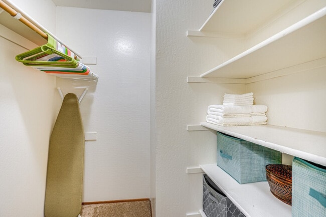 Building Photo - 3641 West Ct