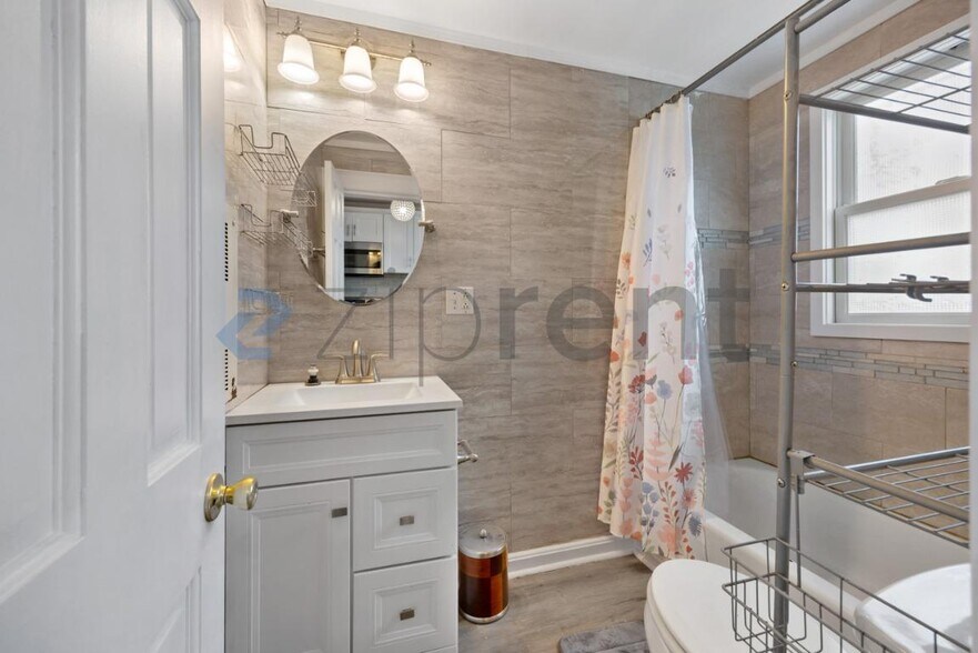 Building Photo - 11 1st Ave