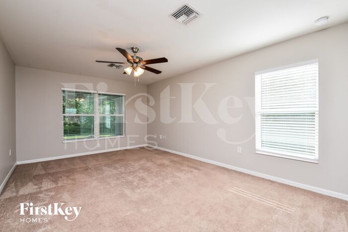 Building Photo - 8663 Lancelot Ave