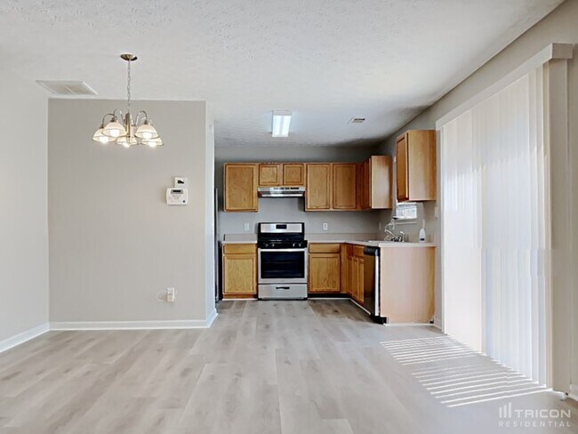 Building Photo - 1217 Andrews Dr
