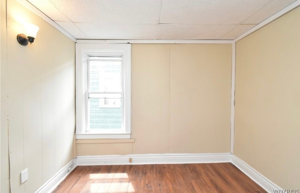 Building Photo - 28 Red Jacket Pky