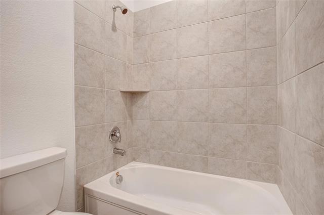 Building Photo - 14800 Mainstay Way