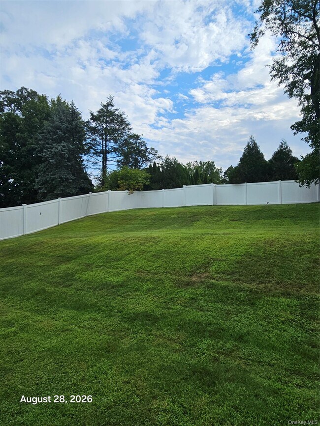 Building Photo - 60 Ramona Ct
